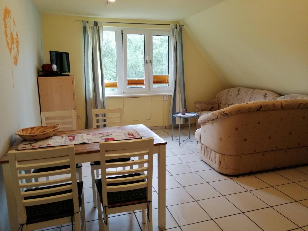 Appartement Haus Bernsteinchen à Gustow  Extérieur photo